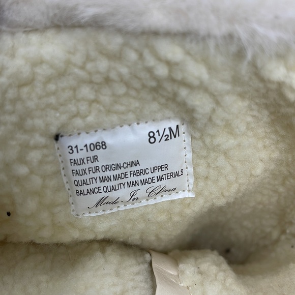 Easy Street Easy Dry Cuddle Waterproof Boots - Picture 13 of 16